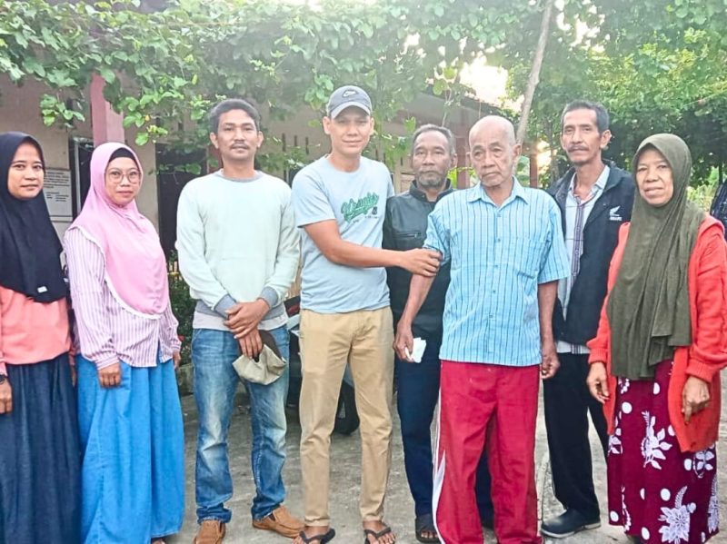 Dinsos Lingga Pulangkan Lansia di Dabo ke Keluarganya di Tanjungpinang (Foto : Zonamu/Imam)