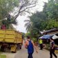 Potret Dinas Lingkungan Hidup saat sedang bekerja | foto : Zonamu/Wandi