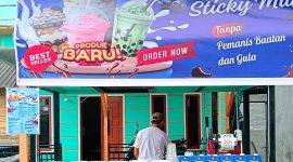 Asra Sticky Milk Kini di Dabo Singkep Sajian Segar dan Sehat untuk Berbuka Puasa | foto : Zonamu/Imam