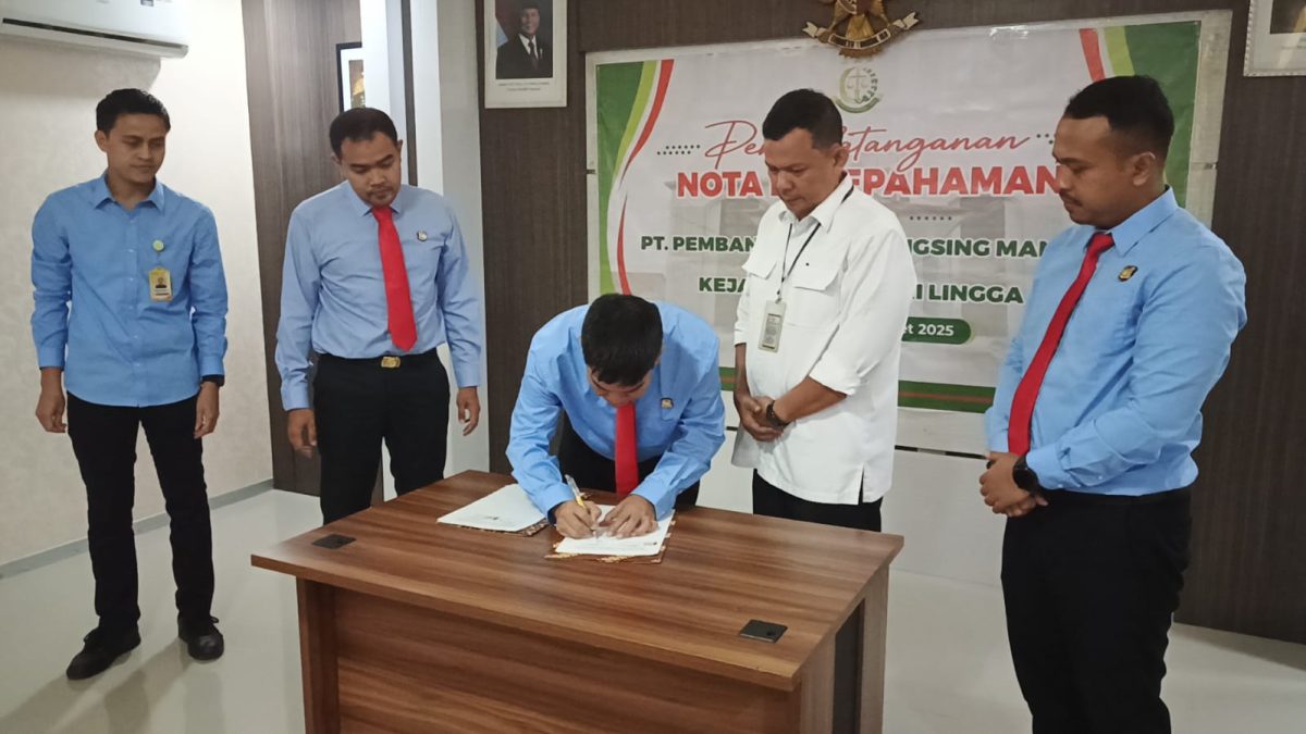 BUMD dan Kejari Lingga Tandatangani MoU untuk Penguatan Hukum dan Keuangan | foto : Zonamu/Wandi