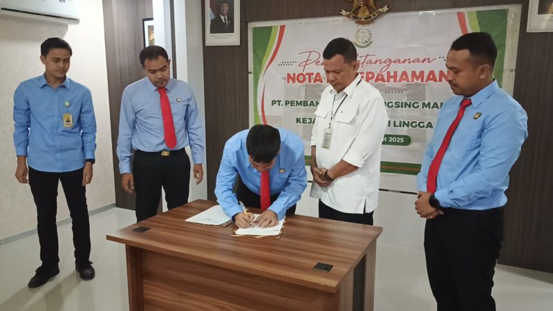 BUMD dan Kejari Lingga Tandatangani MoU untuk Penguatan Hukum dan Keuangan | foto : Zonamu/Wandi