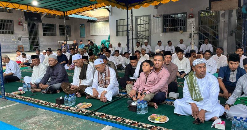 Pengurus Masjid Jamii' Al-Aula Gelar Buka Puasa Bersama di Lapas Dabo Singkep | foto : zonamu/Toni