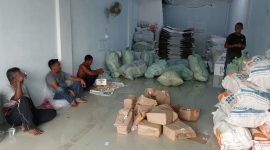 Gudang Penyimpanan Perlengkapan KPU Lingga | foto : Zonamu/Ardhi
