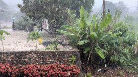Potrer kondisi hujan yang terjadi Kabupaten Lingga | foto : Zonamu/Wandi