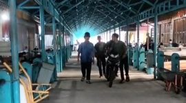Dishub Lingga Tertibkan Parkir Sembarangan, di Pelabuhan Jagoh | foto : zonamu/ist