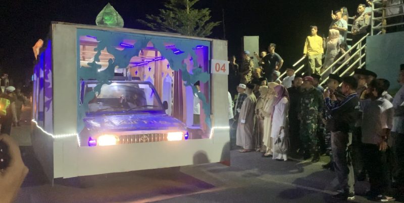 Potret perayaan malam takbiran di Dabo Singkep | foto : Zonamu/Wandi