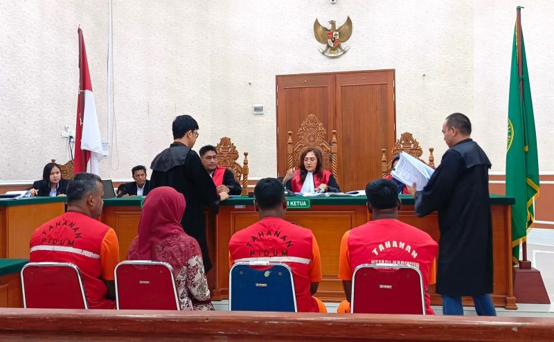 Suasana persidangan, agenda pembacaan tuntutan tiga terdakwa penyelundup 106 Kg narkoba jenis sabu | Foto: Rian
