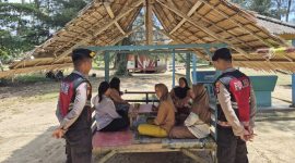 Polres Lingga Intensifkan Patroli di Objek Wisata Selama Libur Lebaran | Foto : Zonamu/Suji