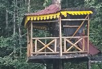 Tiket Masuk Mahal, Fasilitas Minim: Warga Keluhkan Kondisi Wisata Air Terjun Batu Ampar | Foto : Zonamu/Wandi