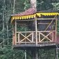 Tiket Masuk Mahal, Fasilitas Minim: Warga Keluhkan Kondisi Wisata Air Terjun Batu Ampar | Foto : Zonamu/Wandi