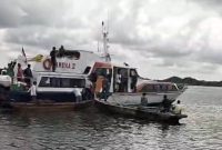 Kondisi Kapal MV. Arena saat kandas di atas karang | Foto : Zonamu/Dok Warga