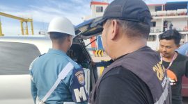 Bea Cukai Batam dan TNI AL Gagalkan Penyelundupan 3,5 Juta Batang Rokok Ilegal di Punggur | Foto : Zonamu/Ist
