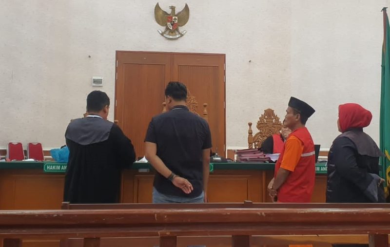 Terdakwa Jordan menjalani sidang lanjutan di Pengadilan Negeri Tanjungbalai Karimun dengan agenda pemeriksaan saksi | Foto: Rian