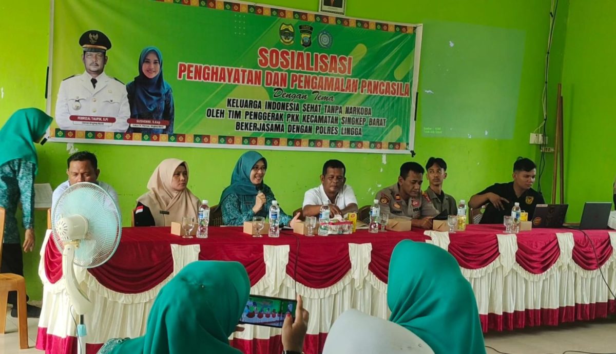Kecamatan Singkep Barat saat melaksanakan sosialisasi kepada pelajar | Foto : Zonamu/Yuda