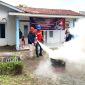 Tim Department HSE Area Kundur melaksanakan kegiatan pembinaan pemadam kebakaran bagi pegawai Klinik Pratama Bakti Timah Perayun, Kundur | Foto: Zonamu/Humas PT Timah