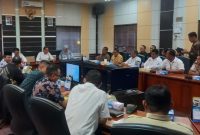 Rapat dengar pendapat DPRD Karimun bersama PT Jaya Annurya Karimun. Membahas kelanjutan proyek Karimun Goldcoast | Foto: Nichita