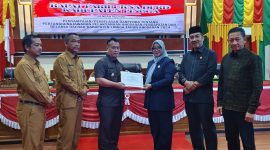 DPRD Lingga Bahas Tiga Ranperda Strategis dan Pertanggungjawaban APBD 2024 | Foto : Zonamu/Diskominfo