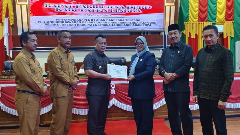 DPRD Lingga Bahas Tiga Ranperda Strategis dan Pertanggungjawaban APBD 2024 | Foto : Zonamu/Diskominfo