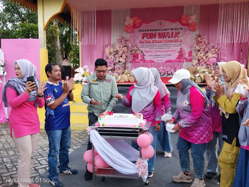 IBI Lingga Peringati HUT ke-74, Dinkes Tegaskan Peran Vital Bidan di Pelosok | Foto : Zonamu/Ist