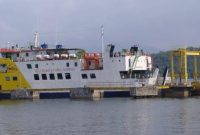 KMP. Senangin saat bersandar di pelabuhan roro jagoh | Foto : Zonamu/ASDP