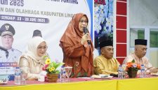 Ketua Dekranasda Lingga saat memberikan pengarahan | Foto : Zonamu/Imam