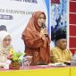 Ketua Dekranasda Lingga saat memberikan pengarahan | Foto : Zonamu/Imam