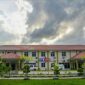 Suasana depan RSUD Tanjung Batu, Kabupaten Karimun, Kepulauan Riau | Foto: Zonamu/Adif