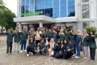 Puluhan mahasiswa Universitas Muhammadiyah Bangka Belitung akan melakukan pengamatan dan pengumpulan data di ekosistem pesisir seperti terumbu karang, padang lamun, dan hutan mangrove di Pulau Kelapan, Kabupaten Bangka Selatan | Foto: Zonamu/Humas PT Timah