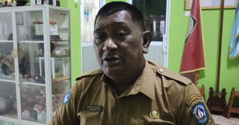 Kepala SMA Negeri 1 Singkep Lexminander | Foto : Zonamu/Wandi