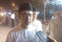 Bupati Karimun, Iskandarsyah saat diwawancarai awak media disela kegiatan Pawai Takbir Idul Adha pada, Rabu (4/6/2025) lalu | Foto: Ami
