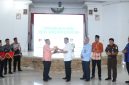 Kejati Kepri saat foto bersama Bupati Lingga | Foto : Zonamu/Ist