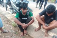 Tahanan Polsek Singkep Barat kabur dari tahanan yang menggunakan baju hitam les hijau | foto : Zonamu/Ruslan