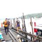 Kapal Bocor di Perairan Alang Tiga, ABK Minta Dievakuasi | Foto : Zonamu/Ist