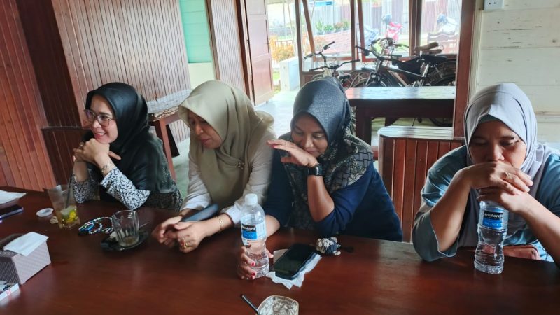 Korban investasi bodong saat di temui | Foto : Zonamu/Wandi