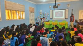 Polres Lingga Sosialisasikan Bahaya Narkoba dan Judi Online ke Pelajar SMP | Foto : Zonamu/Humas Polres Lingga