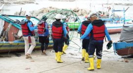 PT Timah bersama POSSI Provinsi Kepulauan Bangka Belitung dan nelayan Tanjung Kubu, Kabupaten Bangka Selatan melakukan monitoring artificial reef di Perairan Tanjung Kubu | Foto: Zonamu/Humas PT Timah