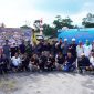 Karyawan Division Engineering & Operation Excellence PT Timah melaksanakan kegiatan gotong royong bersama Pemerintah Kabupaten Bangka dan masyarakat sekitar di kawasan Helipad Balai Karya | Foto: Zonamu/Humas PT Timah