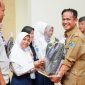 Sarah, salah satu siswa Pemali Boarding School PT Timah yang rela merantau demi menggapai cita-cita | Foto: Zonamu/Humas PT Timah