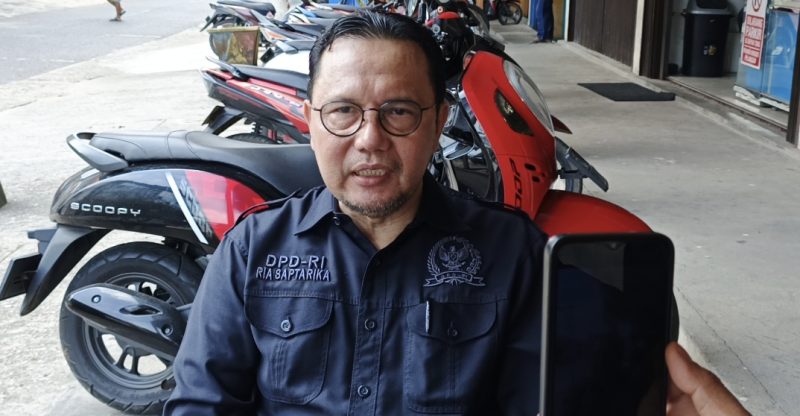 Anggota DPD RI Ria Saptarika saat diwawancarai | Foto : Zonamu/Wandi