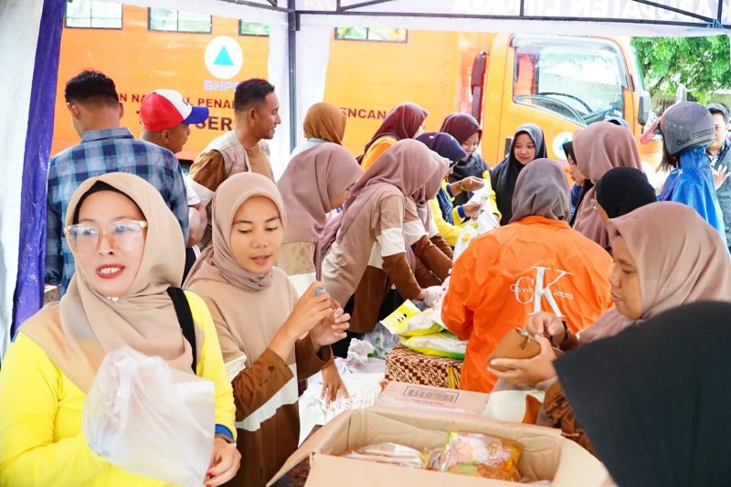 Gerakan Pangan Murah yang dilaksanakan di Daik Lingga | Foto : Zonamu/Diskominfo Lingga