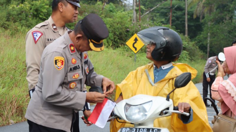 Kompol Andi Sutrisno mantan Wakapolres Lingga yang dikenal sebagai sosok Polisinya Masyarakat Lingga | Foto : Zonamu/Humas Polres Lingga