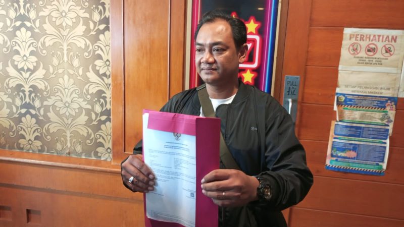 Perwakilan pemilik Hotel Satria, Raja Etha Angga Prayoga | Foto : Zonamu/Rian