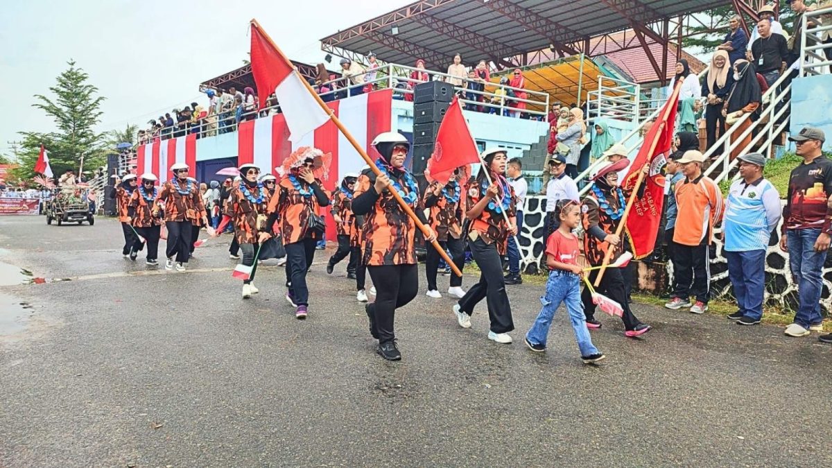 Pemuda Pancasila ikut meriahkan Pawai Pembangunan di dabo singkep | Foto : Zonamu/Imam