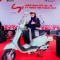 Kurninarti, warga Gang Cek Daud, Kelurahan Sungai Baru, Mentok berhasil membawa pulang hadiah sepeda motor dalam Pekan Sehat HUT Ke-49 PT Timah di Bangka Barat | Foto: Zonamu/Humas PT Timah