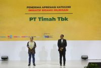 PT Timah meraih penghargaan untuk kategori Inisiatif Hilirisasi dalam ajang Energy & Mining Forum (EMF) 2025 | Foto: Zonamu/Humas PT Timah