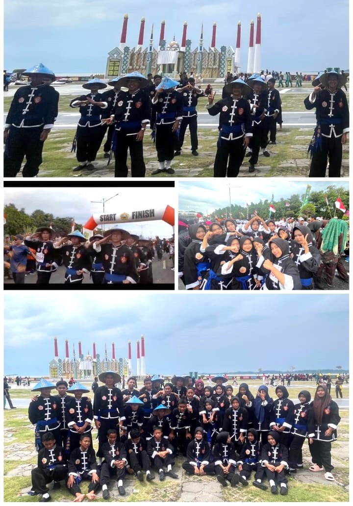 Tim gerak jelan Perguruan Ikatan Keluarga Silat Putra Indonesia Kera Sakti Cabang Kabupaten Karimun | Foto: Zonamu/Humas IKSPI Kera Sakti Karimun