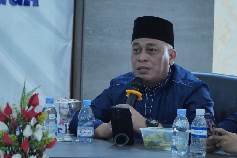 Bupati Lingga M. Nizar saat memimpin rapat koordinasi bersama OPD | Foto : Zonamu/Diskominfo Lingga