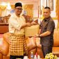 Bupati Lingga saat menerima kunjung Perusahaan dari Malaysia | Foto : Zonamu/Diskominfo Lingga