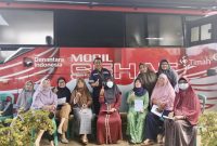 Mobil Sehat PT Timah berikan layanan kesehatan gratis kepada warga Bangka Barat | Foto: Zonamu/Humas PT Timah