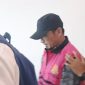 JA saat digiring pihak Kejaksaan Negeri Lingga | Foto : Zonamu/Wandi